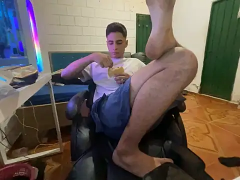 Max TheHorseDick online show from 03.18.26