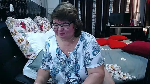 SweetMommaX online show from 04.30.26