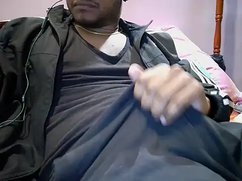 Snapshot of piratess chatting on 01.03.25 piratess online show from 01.03.25