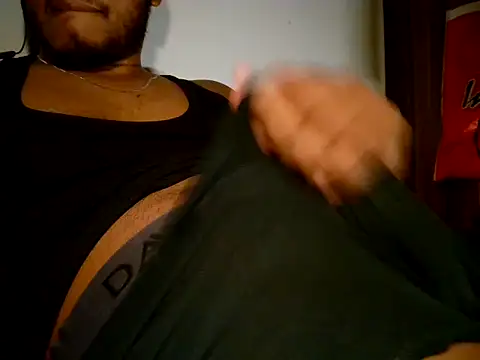 Snapshot of piratess chatting on 09.12.25 piratess online show from 09.12.25