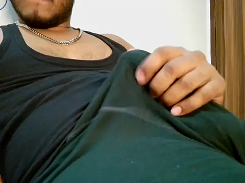 Snapshot of piratess chatting on 09.13.25 piratess online show from 09.13.25