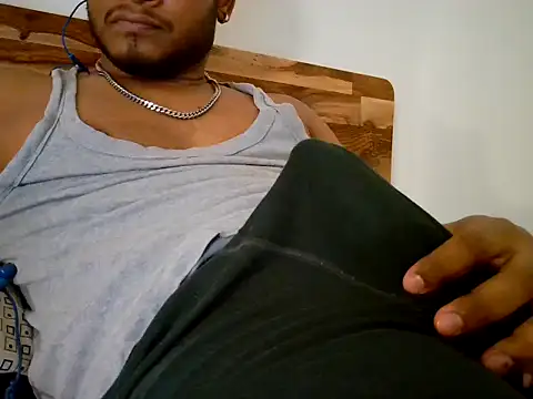 Snapshot of piratess chatting on 09.16.25 piratess online show from 09.16.25