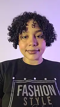 Snapshot of Electric_bae chatting on 11.03.25 Electric bae online show from 11.03.25