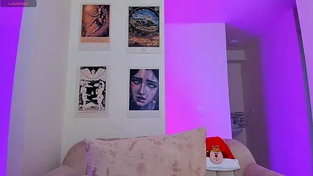 Snapshot of Moonlight1002 chatting on 12.03.24 Moonlight1002 online show from 12.03.24