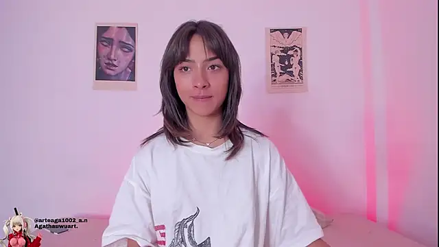 Snapshot of Moonlight1002 chatting on 11.18.25 Moonlight1002 online show from 11.18.25