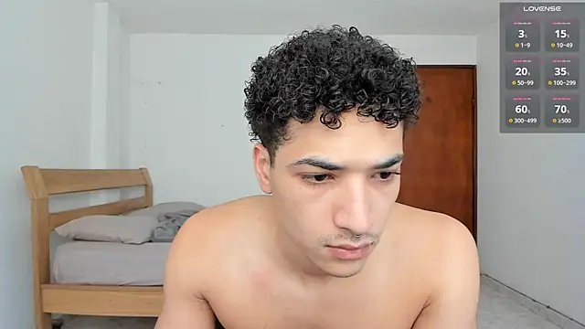 Snapshot of MitchellXD chatting on 12.30.24 MitchellXD online show from 12.30.24