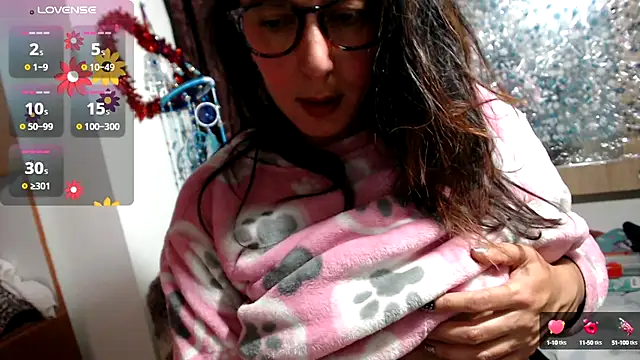 Snapshot of Bekkakinky chatting on 12.30.24 Bekkakinky online show from 12.30.24