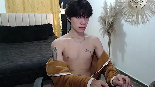 Snapshot of Elio-cam chatting on 09.23.25 Elio-cam online show from 09.23.25