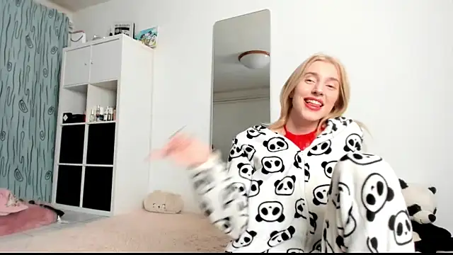 KenzieDawton online show from 01.23.25