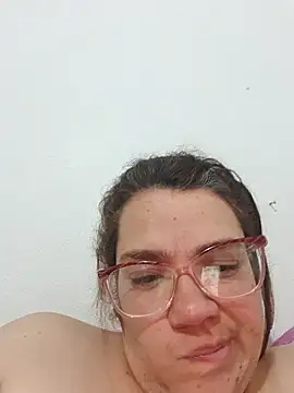 Snapshot of karlythoth@xh chatting on 10.21.25 karlythothxh online show from 10.21.25