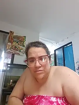 Snapshot of karlythoth@xh chatting on 10.23.25 karlythothxh online show from 10.23.25