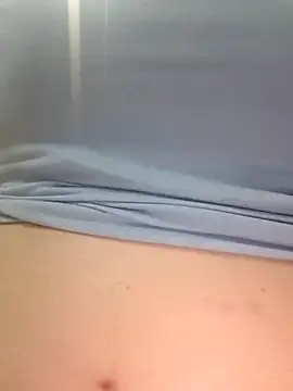 Snapshot of karlythoth@xh chatting on 11.04.25 karlythothxh online show from 11.04.25