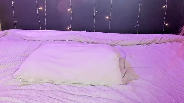 Eva Merlin3 online show from 12.27.24