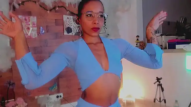 kelly thomson online show from 01.21.25