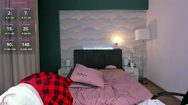 Tori cat online show from 11.22.25