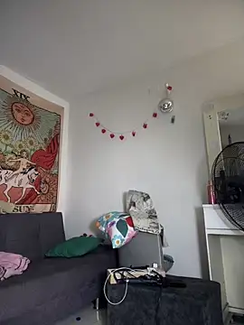 Snapshot of kiaraglam2 chatting on 10.23.25 kiaraglam2 online show from 10.23.25