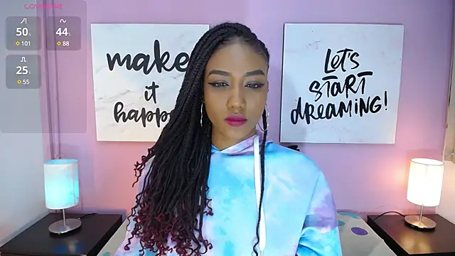 Snapshot of EmmySweett chatting on 03.05.25 EmmySweett online show from 03.05.25