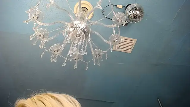 ADRIANNA FOX online show from 10.19.25