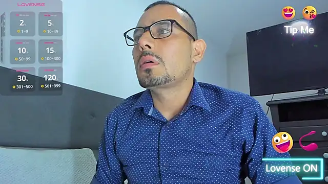 jhonyalzate2 online show from 01.22.25