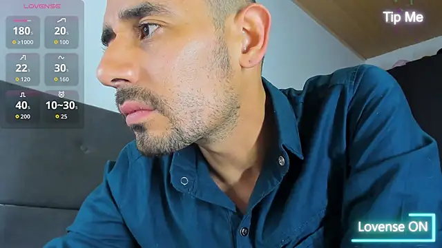 jhonyalzate2 online show from 10.05.25