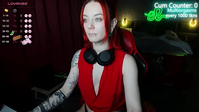 MaxPhoenixx online show from 12.02.24