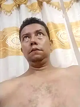 Lachuchaenlacara1988 online show from 01.28.25