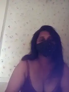 Snapshot of Indiantina chatting on 10.25.25 Indiantina online show from 10.25.25