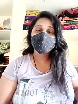 Snapshot of Indiantina chatting on 12.19.25 Indiantina online show from 12.19.25