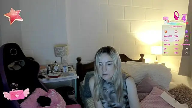 1Sweetnina online show from 10.17.25