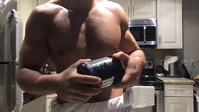 Snapshot of BigGuyMuscle chatting on 02.19.26 BigGuyMuscle online show from 02.19.26