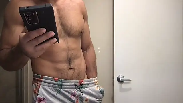 Snapshot of BigGuyMuscle chatting on 02.23.26 BigGuyMuscle online show from 02.23.26