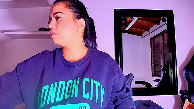 alexaa walker online show from 02.13.25