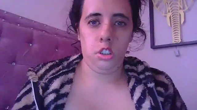 Snapshot of annarose19 chatting on 01.17.26 annarose19 online show from 01.17.26