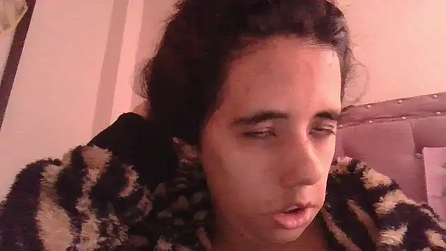 Snapshot of annarose19 chatting on 02.19.26 annarose19 online show from 02.19.26