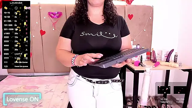 Snapshot of Zaly_mature chatting on 10.10.25 Zaly mature online show from 10.10.25