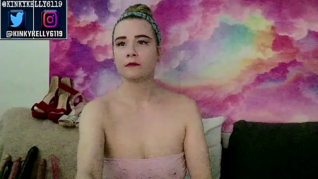 Snapshot of Kellylynn69 chatting on 11.23.25 Kellylynn69 online show from 11.23.25