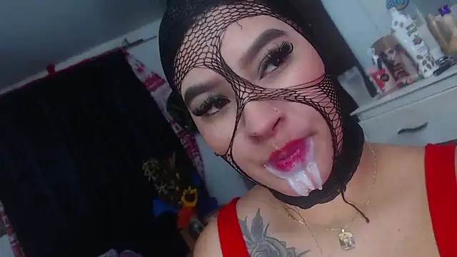 Sharlottee online show from 12.28.24