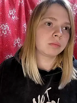 Zuli Kiska online show from 03.12.25