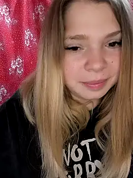 Zuli Kiska online show from 11.03.25