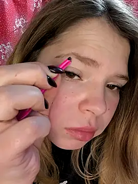 Zuli Kiska online show from 11.21.25