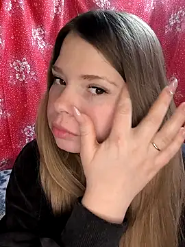 Snapshot of Zuli_Kiska chatting on 01.18.26 Zuli Kiska online show from 01.18.26