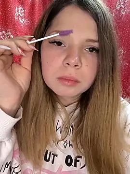 Snapshot of Zuli_Kiska chatting on 02.28.26 Zuli Kiska online show from 02.28.26