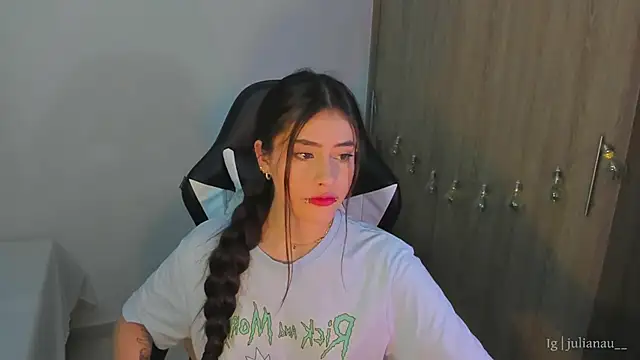 iriswest  online show from 01.20.25