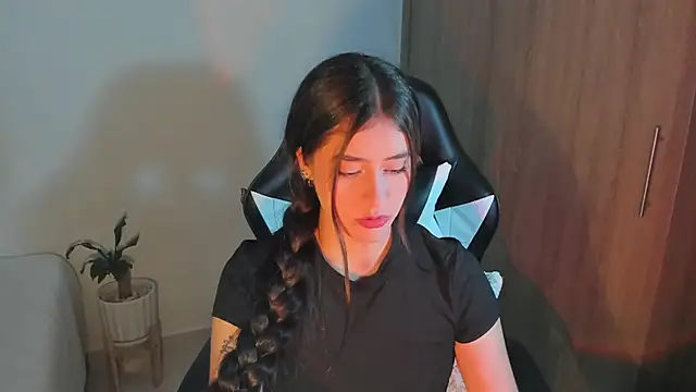 iriswest  online show from 02.12.25