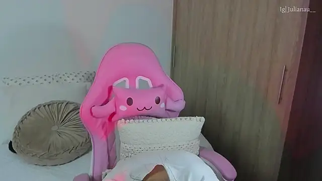 iriswest  online show from 03.13.25