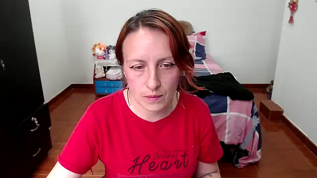 Snapshot of kittykalor09 chatting on 11.27.25 kittykalor09 online show from 11.27.25