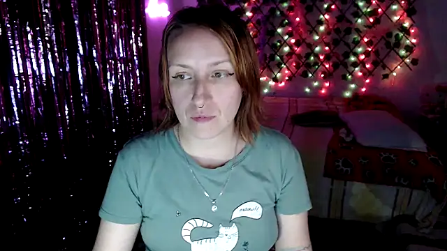 Snapshot of kittykalor09 chatting on 02.25.26 kittykalor09 online show from 02.25.26