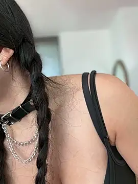 LoveLillyy online show from 12.02.25