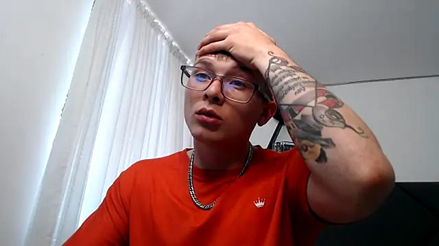 Snapshot of MathewCollin chatting on 03.19.25 MathewCollin online show from 03.19.25