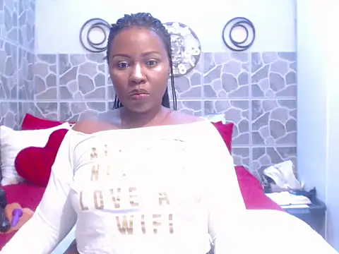 THREEHOLESPLEASURE99 online show from 10.04.25